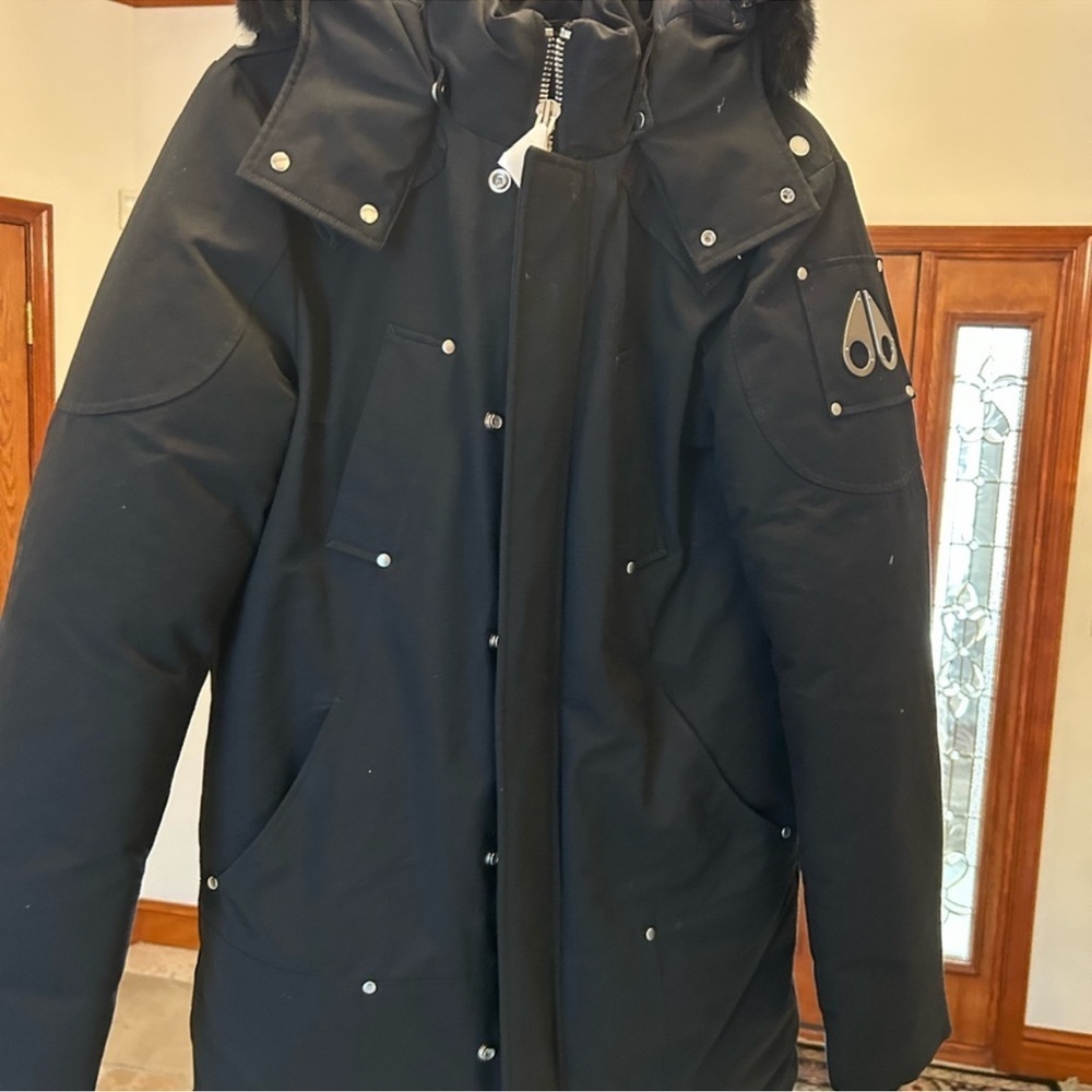Men’s moose, knuckles, original shearling, trim sterling Parka size medium NWT